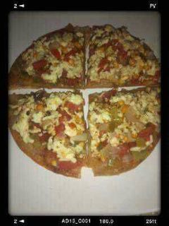 रोटी स्वीट कॉर्न पिज़्ज़ा (Roti Sweet Corn Pizza recipe in hindi) रेसिपी मुख्य फोटो