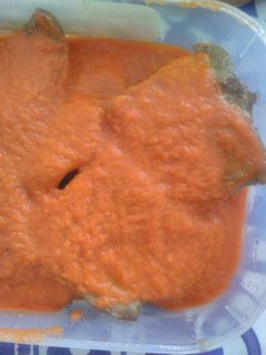 Una foto de Hígado con tomate