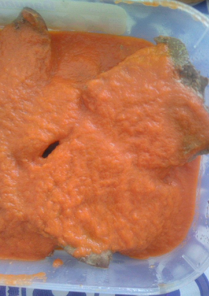 Una foto de Hígado con tomate