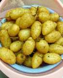 Luộc củ lùn tróc vỏ dễ lột