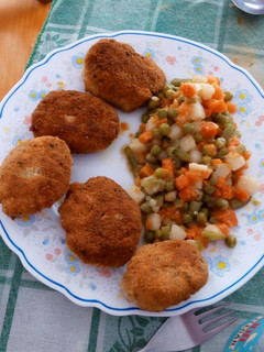 Una foto de Nuggets de tofu y quinoa