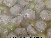 Gambar sup ringkas meatball