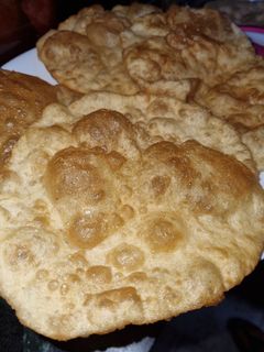 भटूरे (bhature chole recipe in Hindi) रेसिपी मुख्य फोटो