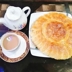 A picture of Uzbek bread.