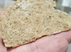 Una foto de Pan de centeno y tomillo (🌱)