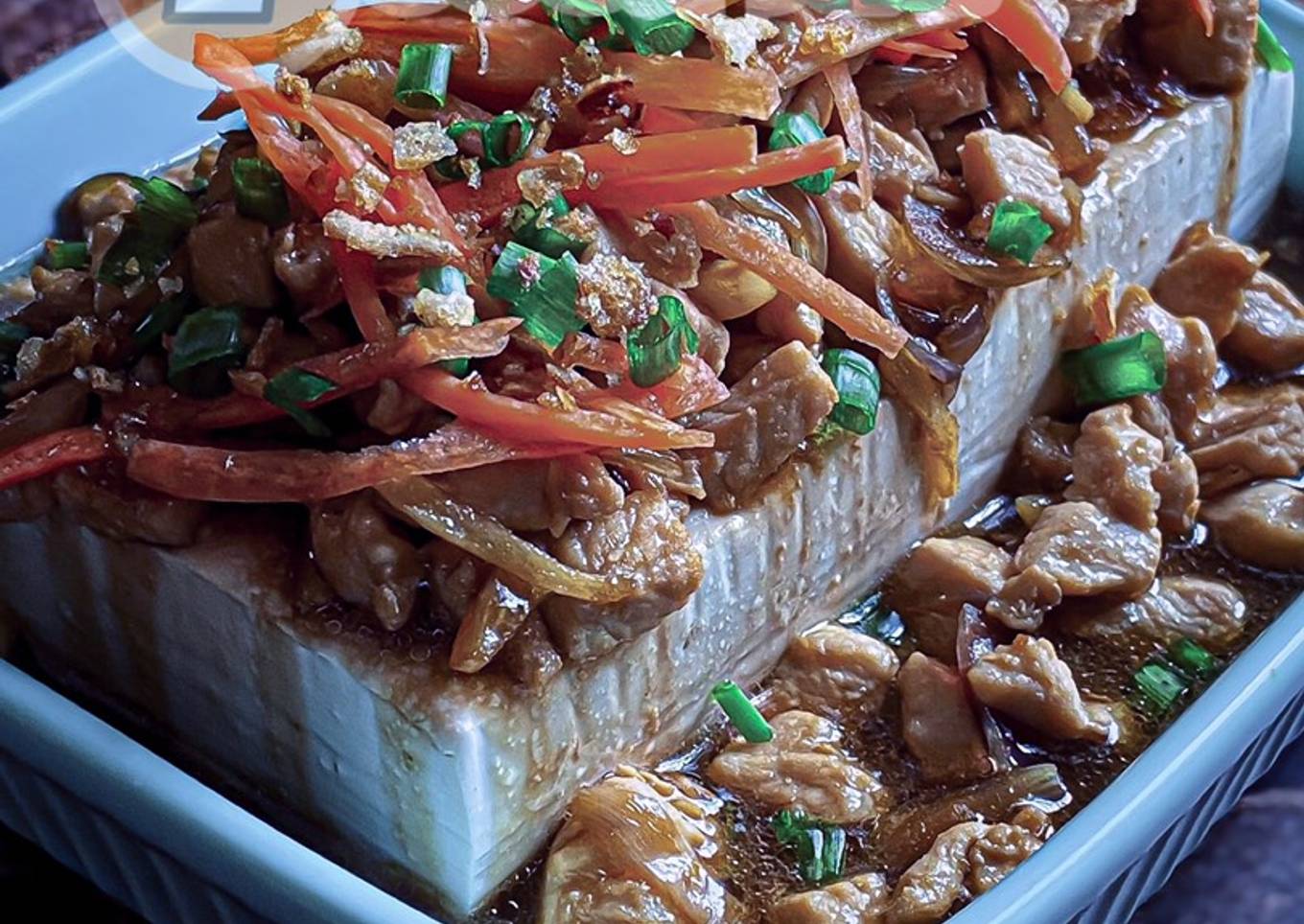 Saus ayam kental dengan tahu kukus