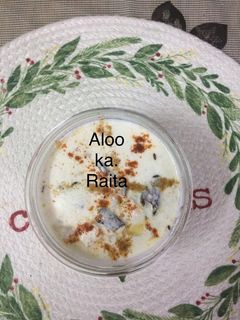 आलू का तड़के वाला रायता (Aloo ka tadka wala raita recipe in hindi) रेसिपी मुख्य फोटो