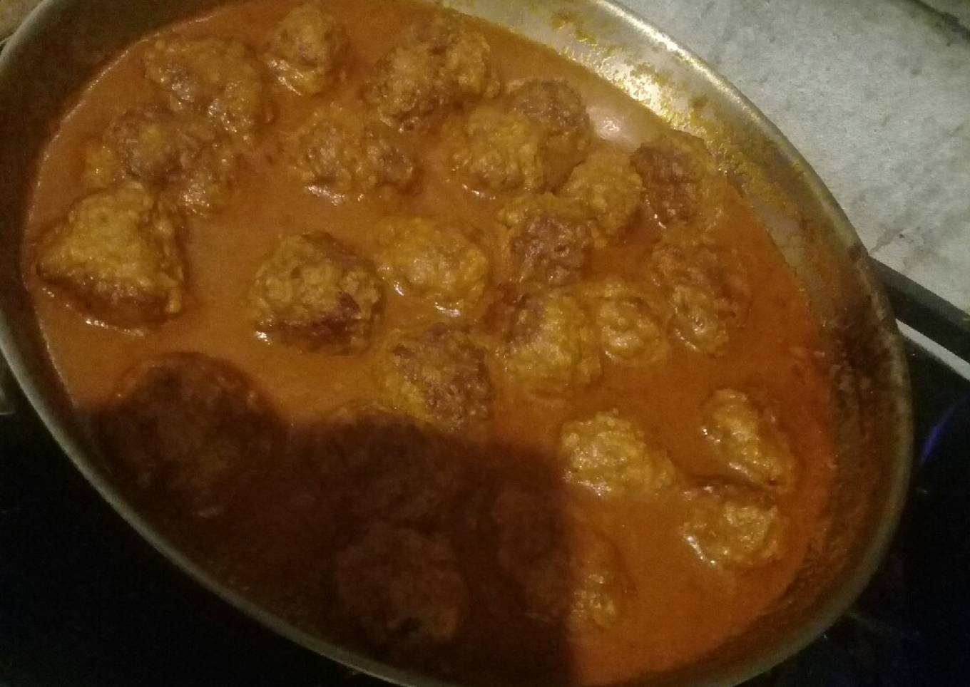 Albóndigas en salsa de tomate