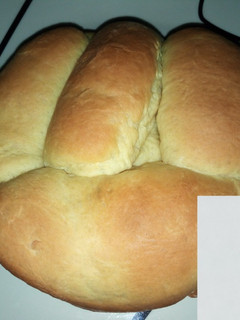 A picture of Bread.