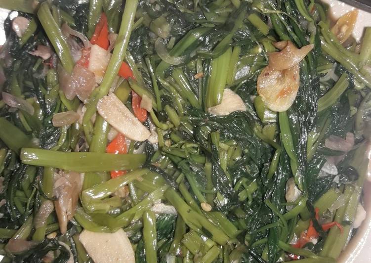 Resep Terbaru Tumis kangkung pakai terasi Sedap Nikmat