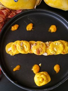 મેંગો પેંડા(Mango Penda Recipe In Gujarati) રેસીપી મુખ્ય ફોટો