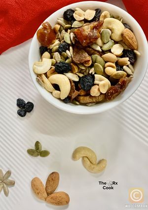 A picture of Trail mix.
