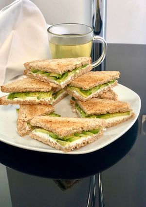 Une photo de Toast d’avocat et chèvre frais