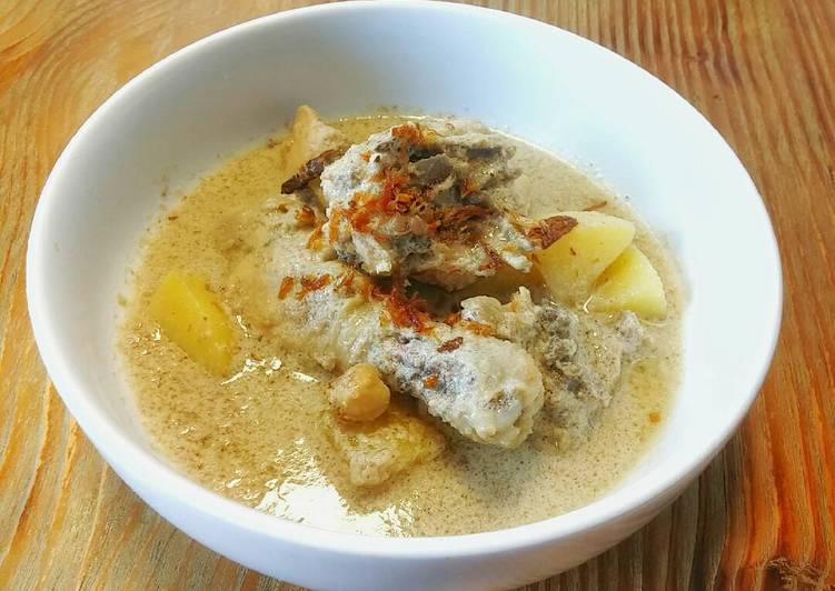 Resep Gulai Korma Ayam  oleh Mona Gasodela Cookpad