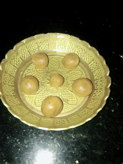 હર્બલ ગોળી(Herbal Goli Recipe in Gujarati) રેસીપી મુખ્ય ફોટો
