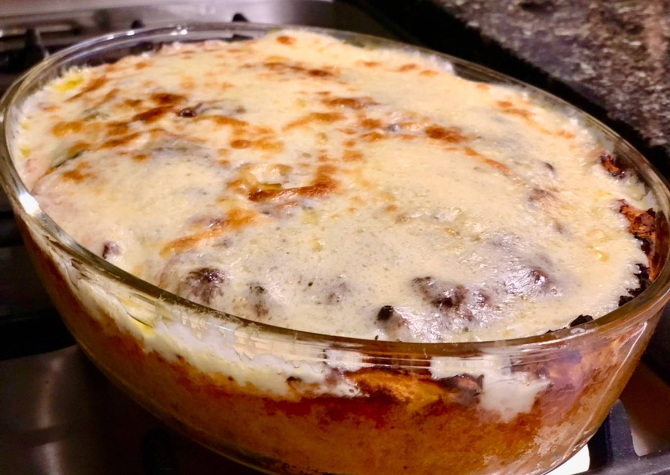 Tarta o pastel de calabaza relleno con pollo