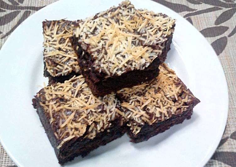 Resep Brownies Coklat Moist no bp &amp; soda kue (resep Ci Tintin Rayner) yang Enak