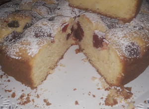 Una foto de Torta matera de limón y membrillo 😋🍋🍋