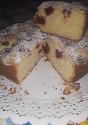 Una foto de Torta matera de limón y membrillo 😋🍋🍋