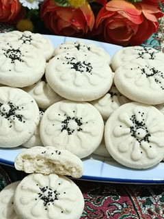 عکسی از دستور شیرینی نان برنجی