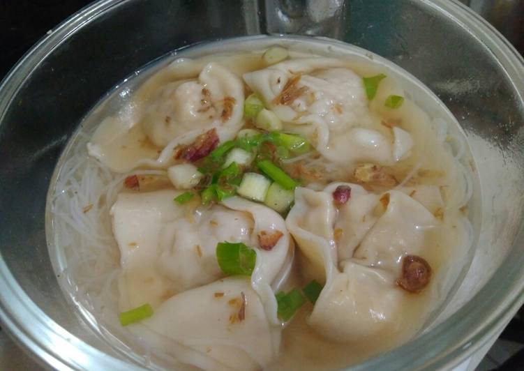 Pangsit Kuah & Dimsum