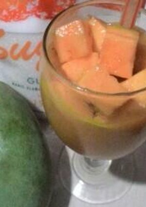 Foto resep Jus mangga kekinian #"enakanbikinsendiri"
