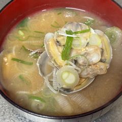 A picture of Calm miso soup.