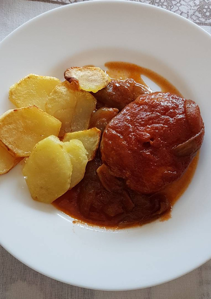 Una foto de Merluza con tomate
