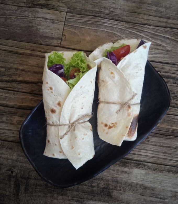 Qalam yubka ichida porno