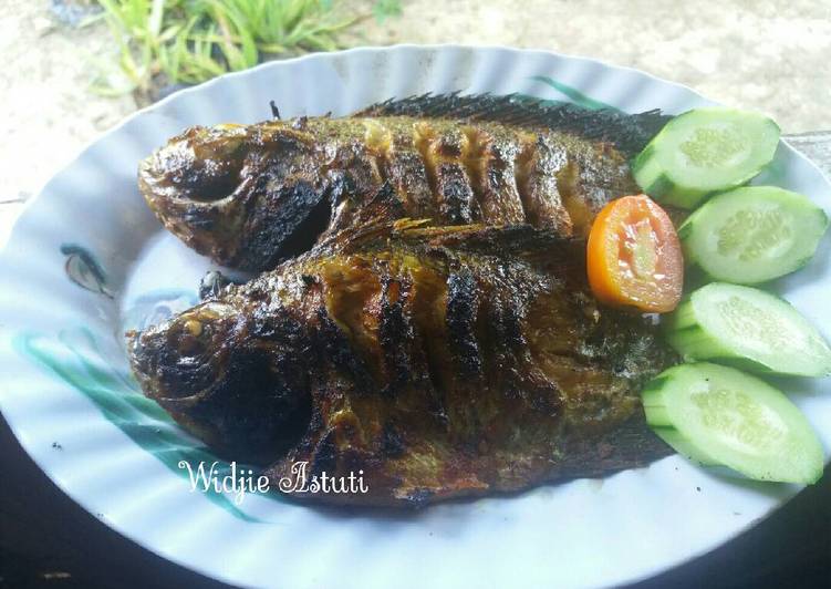 Bagaimana Membuat Nila Bakar Pedas🌶 (#Pr_AsianFood), Lezat