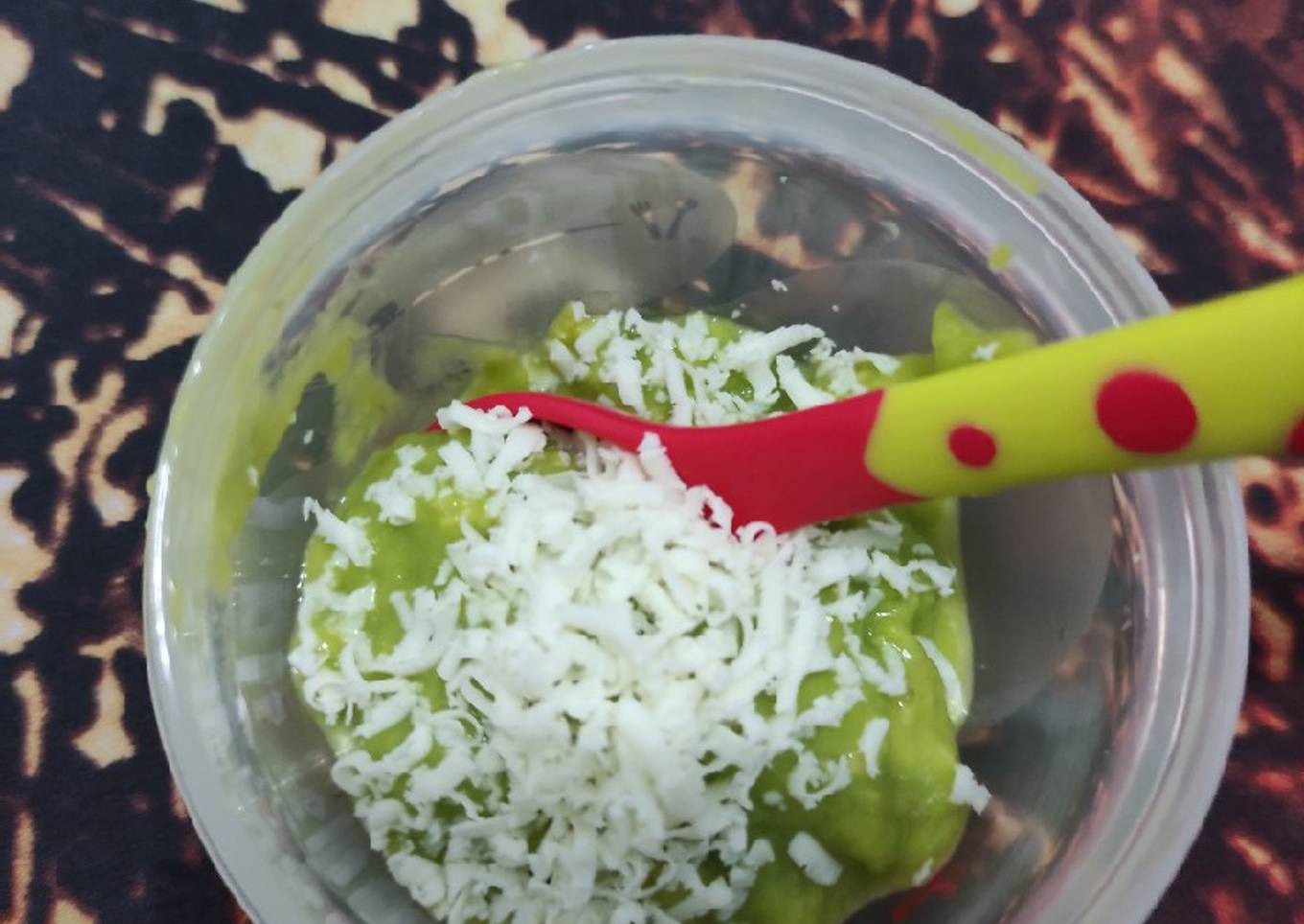 Snack bayi: alpukat keju