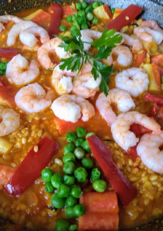 Una foto de Arroz marinero (paella exprés)