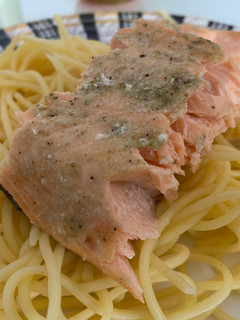 Una foto de Salmón al horno