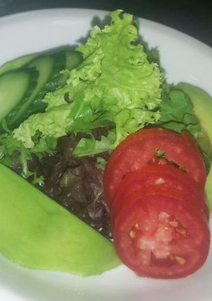 A picture of Garden Salad.