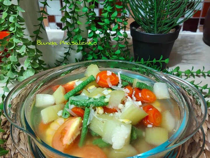  Bagaimana cara memasak Sayur Bening Campur Labu Air hidangan Hari Raya  lezat