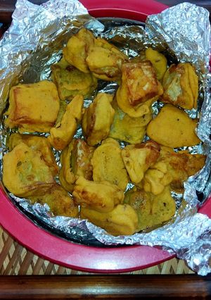 A picture of Lauki Ke Pakode.