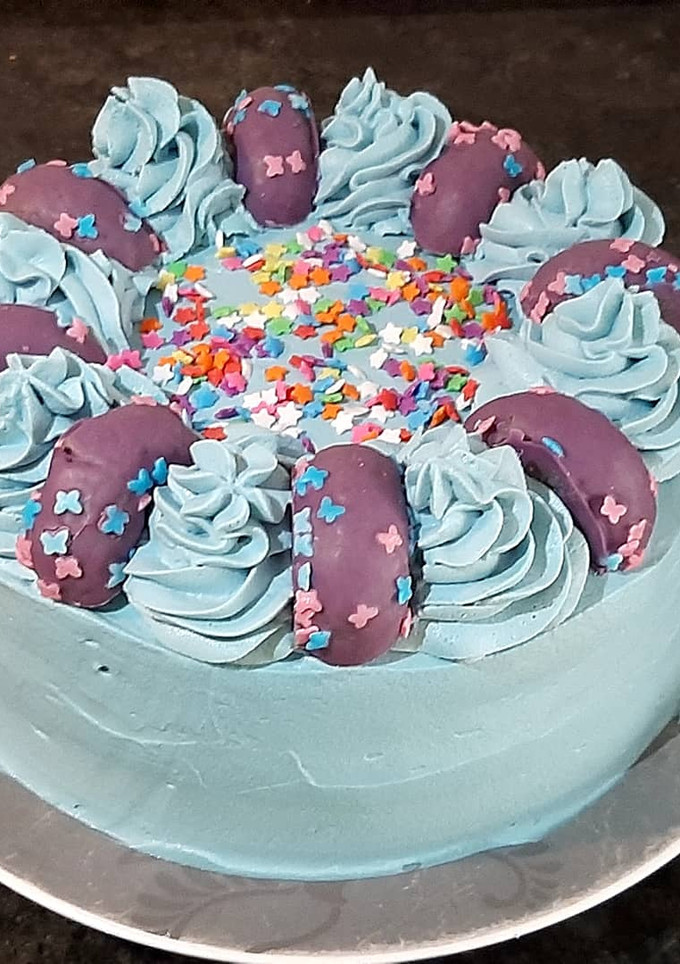 Una foto de Tarta oreo golden, con crema de queso y nata