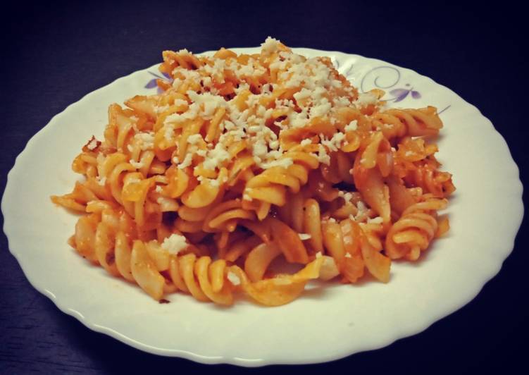 Recipe of Speedy Red Sauce Pasta