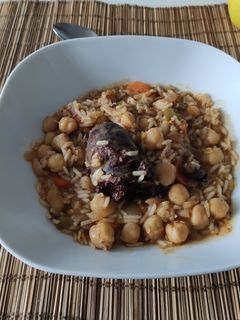 Una foto de Garbanzos con arroz
