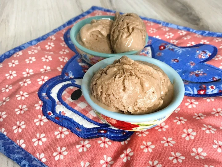 Easy Way Make Low Carb (Keto-Friendly) Protein Chocolate Ice Cream on a Jar the Awesome  Really delicious