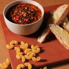 A picture of Minestrone Soup.