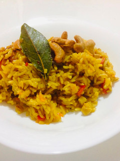 Una foto de Biriyani con cajú vegano🇺🇾🇯🇵🇮🇳野菜のビリヤニ