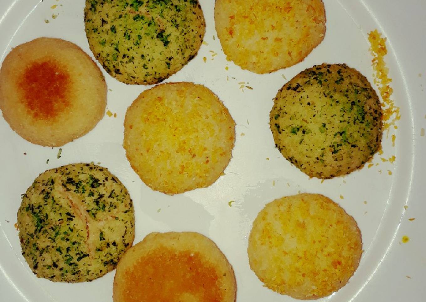 Coconut cookies in 3 colors