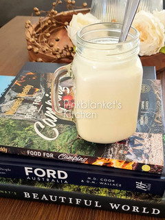 A picture of Banana Milk.