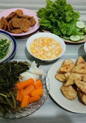 Foto resep Lalapan + Asparagus Vegetarian