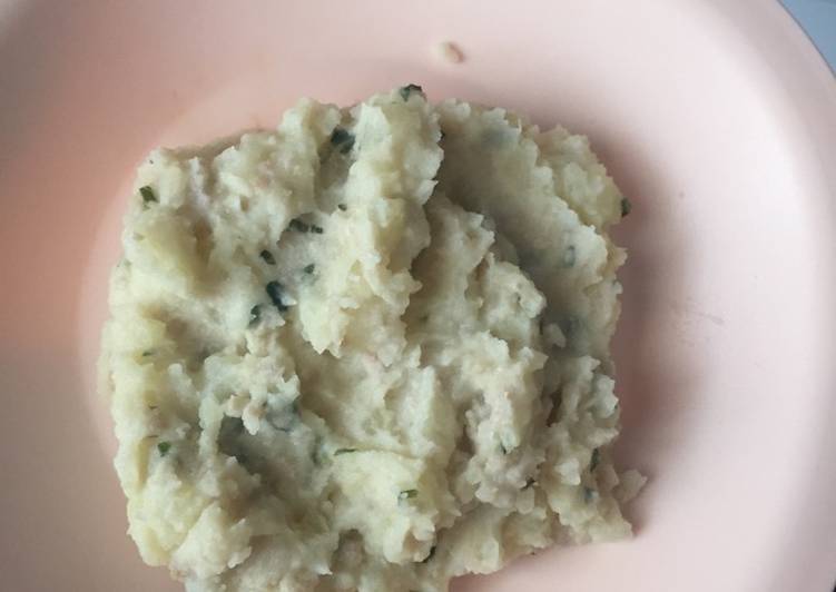 Resep Mash potato tuna sederhana (mpasi 8 bulan) yang Bisa Manjain Lidah