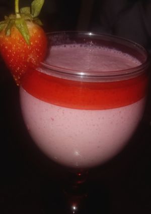 A picture of Strawberry Smoothie 🍓🍓.
