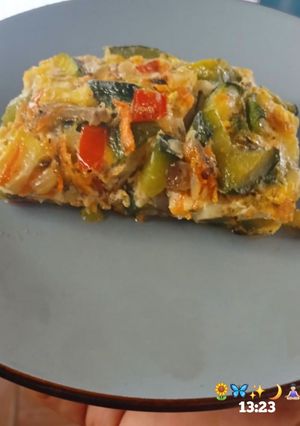 Una foto de Tortilla al horno de verduras🧅🫑🥦🌶🧄🥕