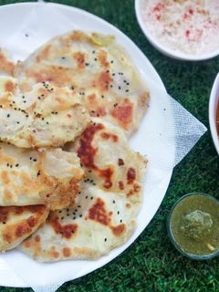 আলু কুলচা (Aloo kulcha recipe in Bengali) রেসিপির প্রধান ছবি