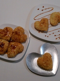Una foto de Empanadillas de manzana y cebolla caramelizada ❤️